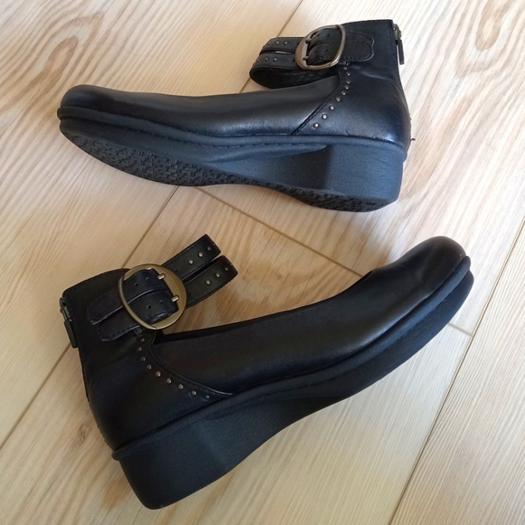 Dansko Lois Ankle Strap Wedges - Picture 3 of 5